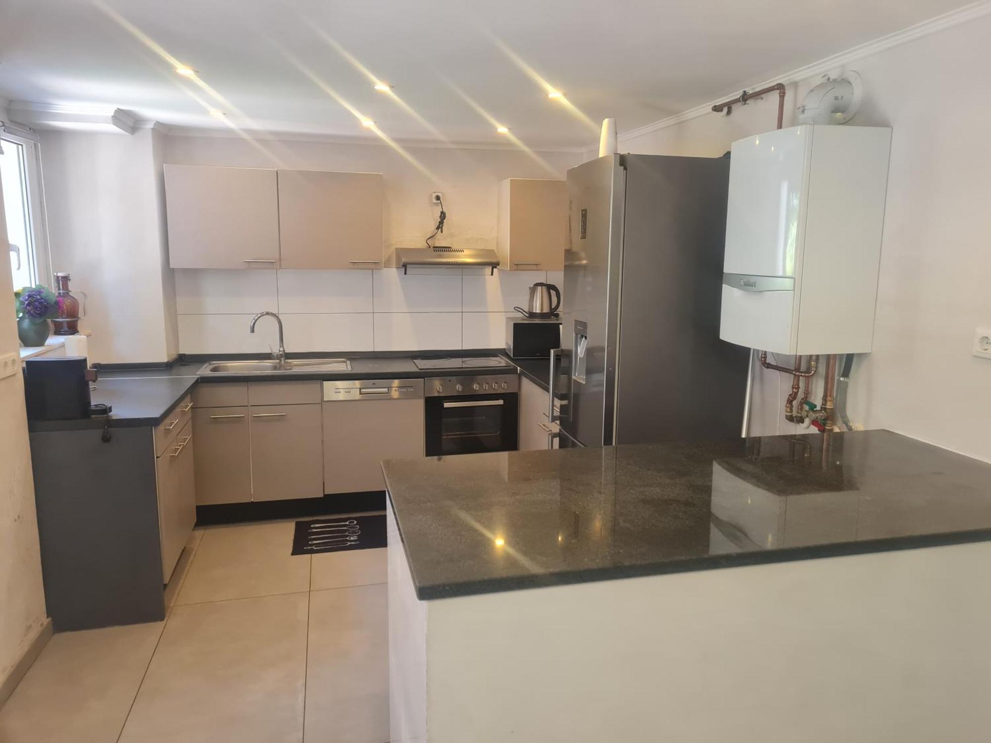 Apartment Sehr Grosse 5 Mit Garten Und Terasse